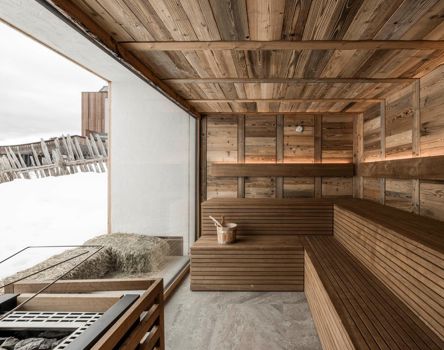 Projekt: Wieserhof Meransen - Tip Top Fenster & Systeme - Verglasung in der Sauna