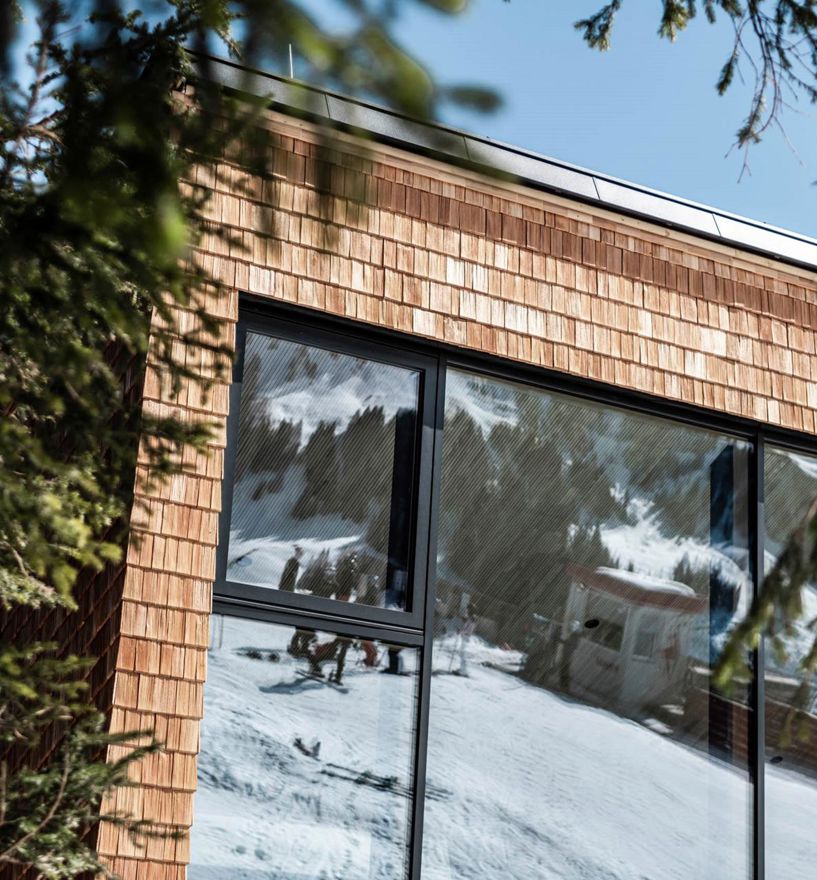 Projekt: Starthaus am Hahnenkamm Kitzbühel - Tip Top Fenster & Systeme - Hebe-Schiebetüren und Verglasungen aus Südtirol