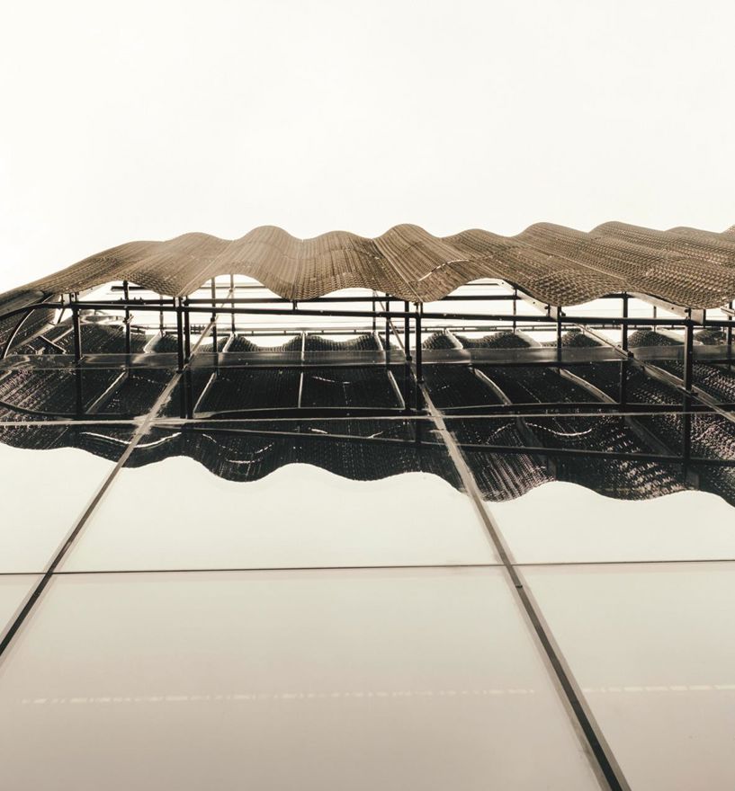 Die Fassade des Interior Towers