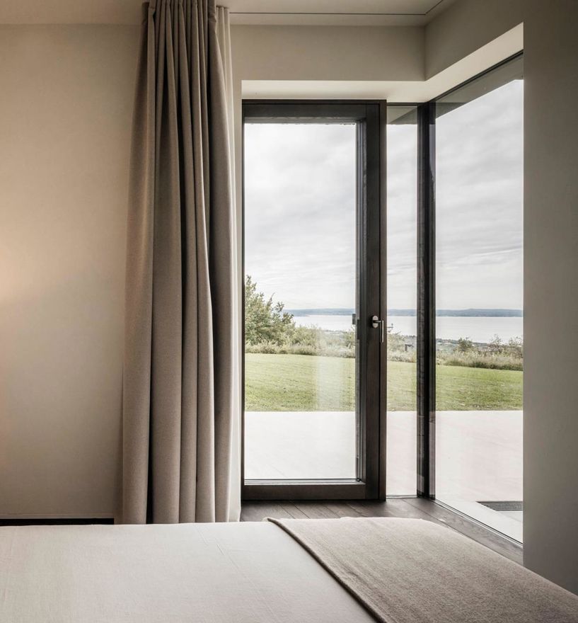 Projekt: Villa am Gardasee - Tip Top Fenster & Systeme - Verglasungen und Fenster aus Südtirol