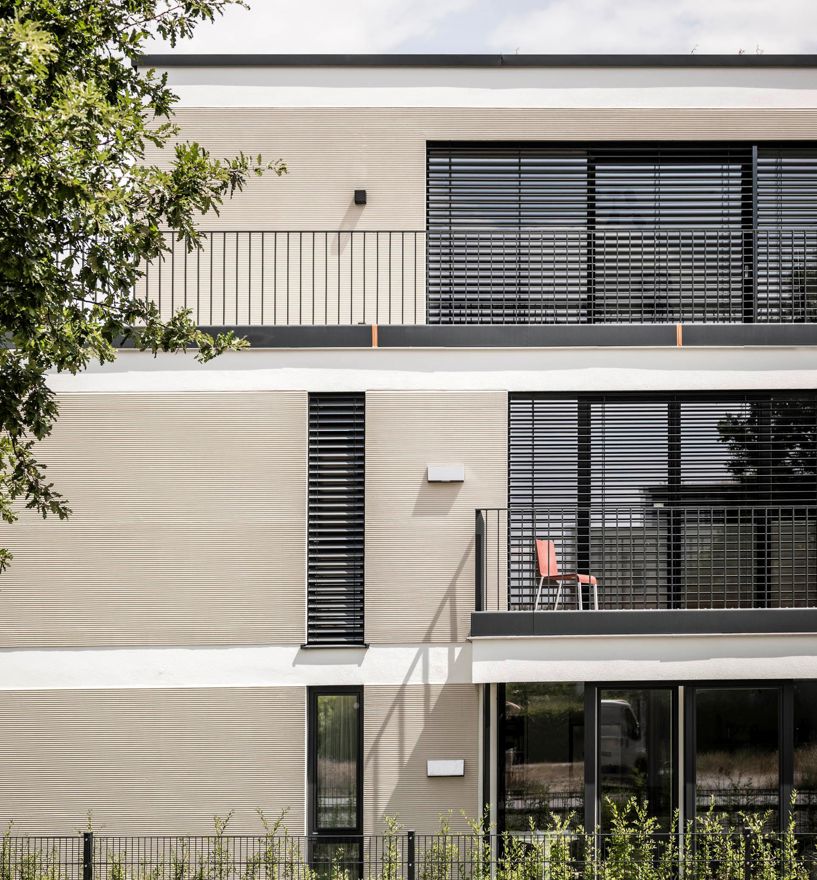 Projekt: Wohnbau München - Tip Top Fenster & Systeme - Fenster mit Raffstore aus Südtirol