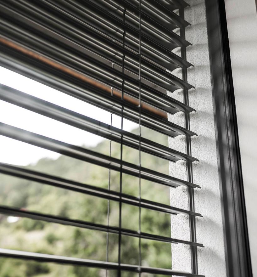 Projekt: Wohnhaus Mühlbach - Tip Top Fenster & Systeme - Fenster, Türen und Beschattung