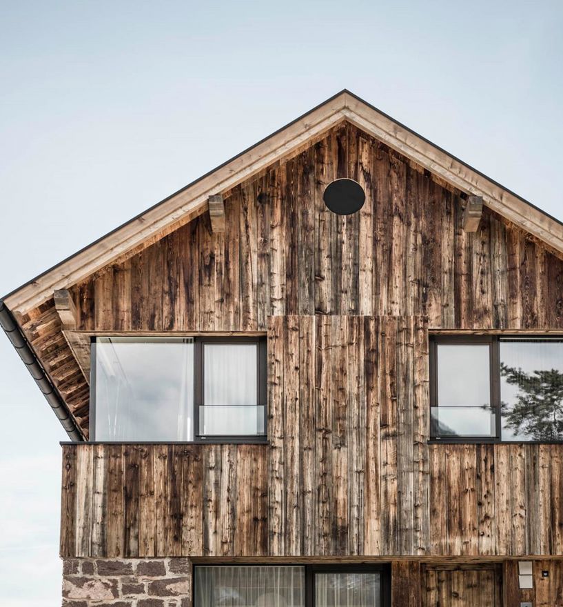 Projekt: Wohnhaus St. Ulrich - Tip Top Fenster & Systeme - Türen und Fenster aus Südtirol