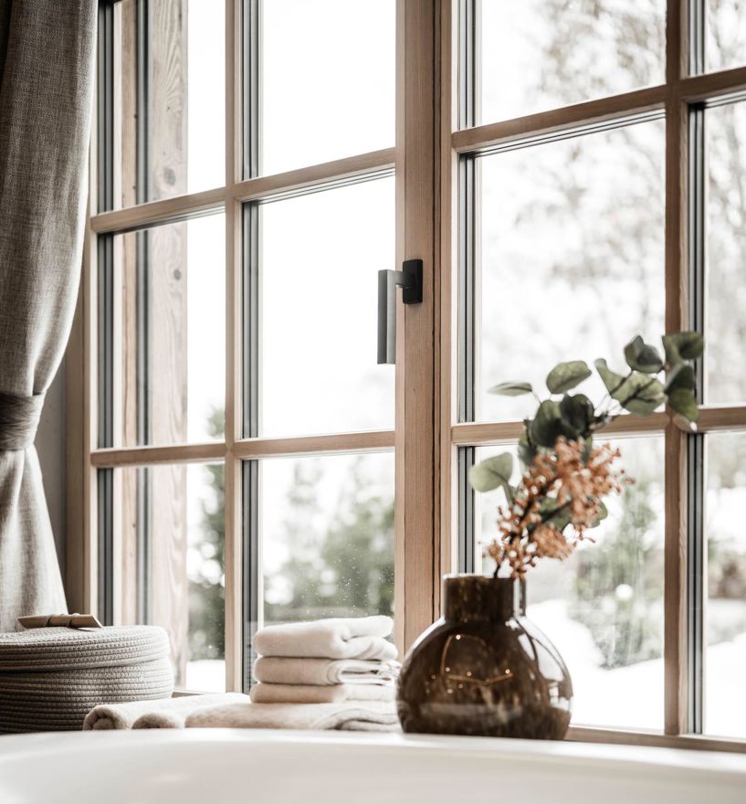 Projekt: Privat Kitzbühel - Tip Top Fenster & Systeme - Türen und Fenster mit Sprossen aus Südtirol