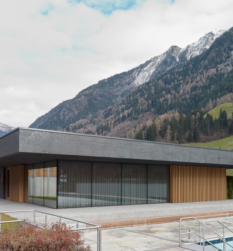 Projekt: Saunazentrum St. Martin Passeier - Tip Top Fenster & Systeme - Verglasungen, Fenster und Türen aus Südtirol