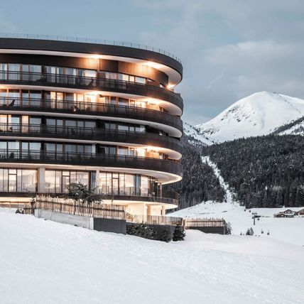 Projekt: Hotel Familiamus Meransen - Tip Top Fenster & Systeme - Verglasungen und Fenster