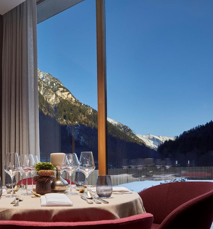 Projekt: Hotel Nature Family Resort Pflersch - Tip Top Fenster & Systeme - Verglasungen und Fenster
