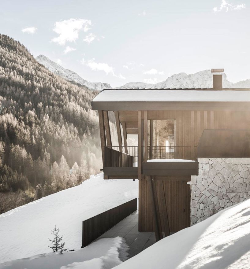 Ein Chalet in der Sonne