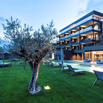 Projekt: Mair am Ort Living Hotel B&B Partschins - Tip Top Fenster & Systeme - Verglasungen und Fenster aus Südtirol
