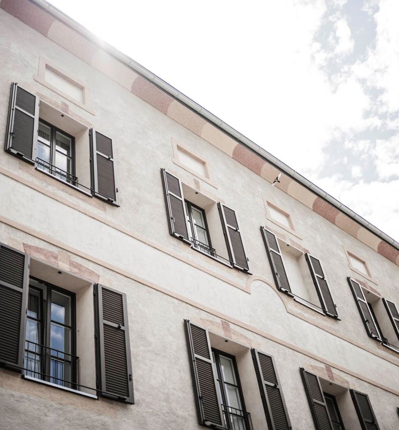 Projekt: Altbausanierung Freyenthurn - Tip Top Fenster & Systeme - Fenster mit Jalousien aus Südtirol