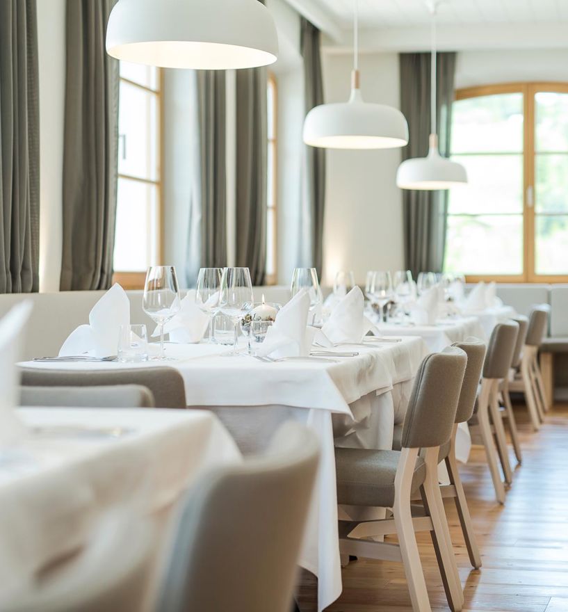 Projekt: Hotel Gasthof zum Hirschen St. Felix - Tip Top Fenster & Systeme - Verglasungen und Fenster Speisesaal