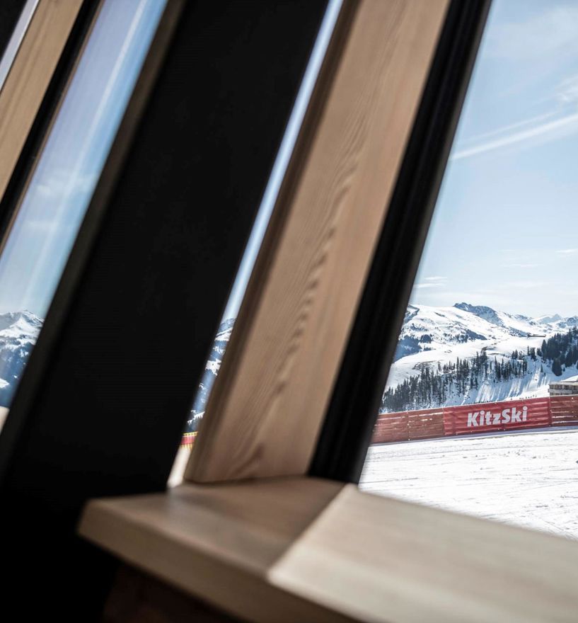 Projekt: Starthaus am Hahnenkamm Kitzbühel - Tip Top Fenster & Systeme - Hebe-Schiebetüren und Verglasungen aus Südtirol