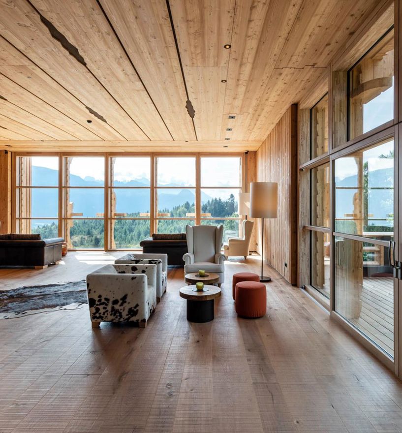Projekt: Adler Lodge Ritten - Tip Top Fenster & Systeme - Verglasung Hebe-Schiebetür