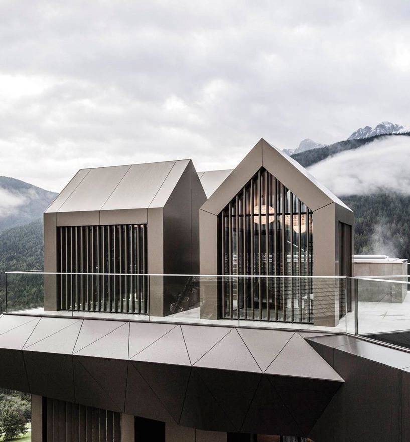 Projekt: Hotel Hubertus Heaven & Hell Olang - Tip Top Fenster & Systeme - Verglasungen und Fenster im Glas