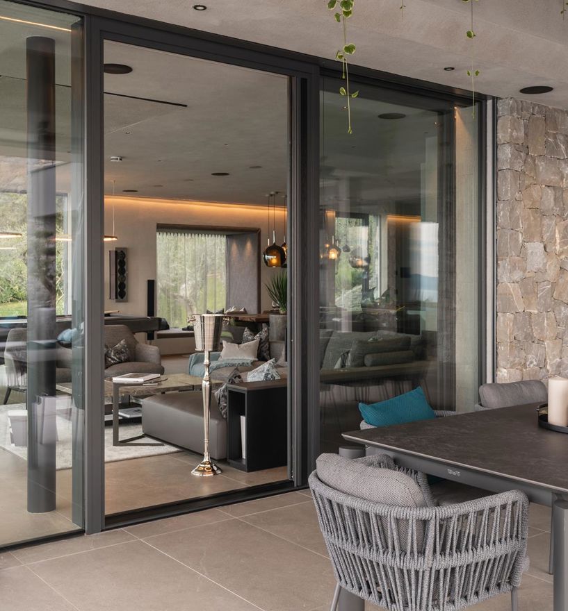Projekt: Villa am Gardasee - Tip Top Fenster & Systeme - Fenster und Verglasungen aus Südtirol