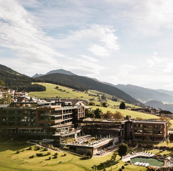 Projekt_Hotel_Sonnenberg_Meransen-c-hannes-niederkofler-web-009dji-0645-d