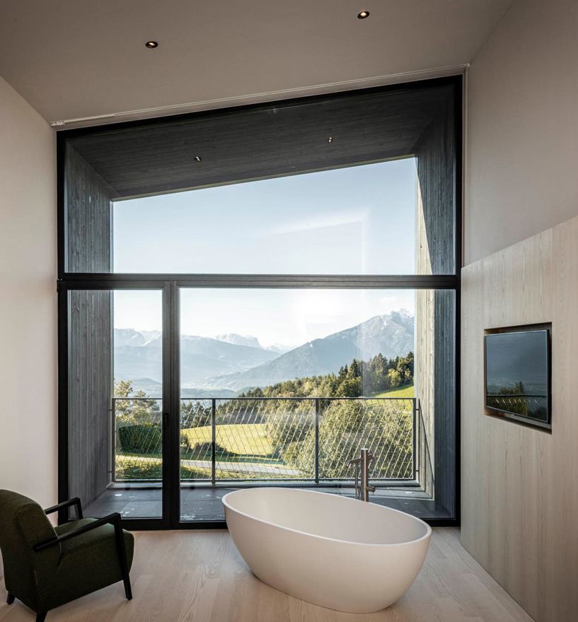 Projekt: Hotel Milla Montis Meransen - Tip Top Fenster & Systeme - Fenster und Verglasungen aus Südtirol