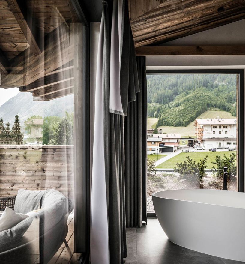 Projekt: Hotel Wagnerhof Achensee - Tip Top Fenster & Systeme - Verglasungen, Fenster und Türen aus Südtirol