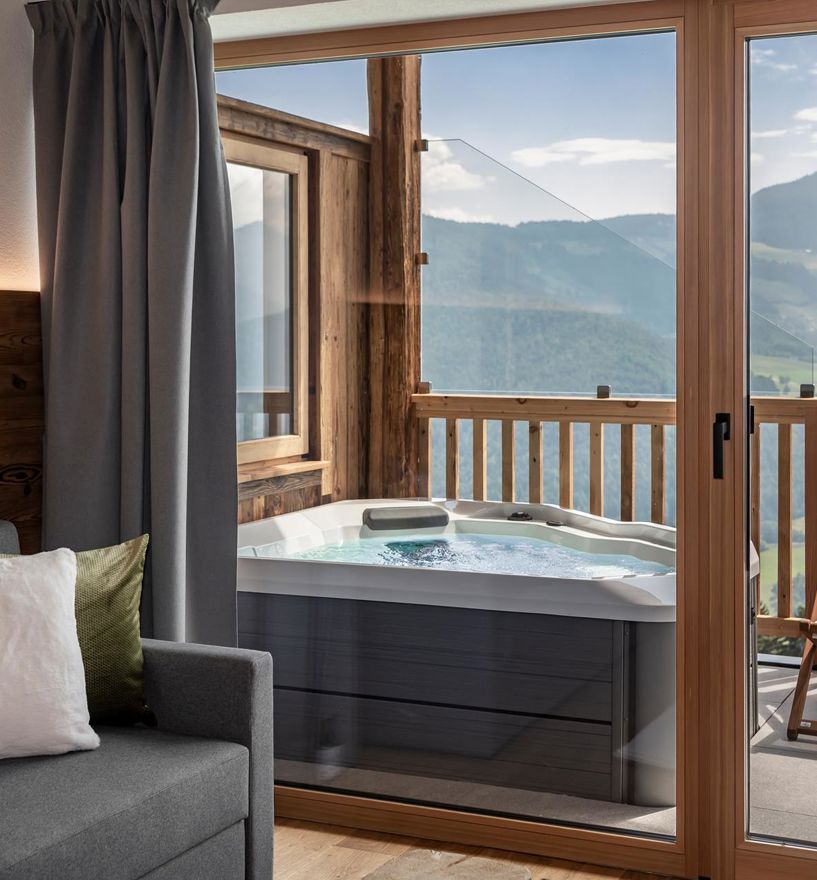Projekt: Dilia Dolomites Spinges - Tip Top Fenster & Systeme - Verglasungen und Fenster