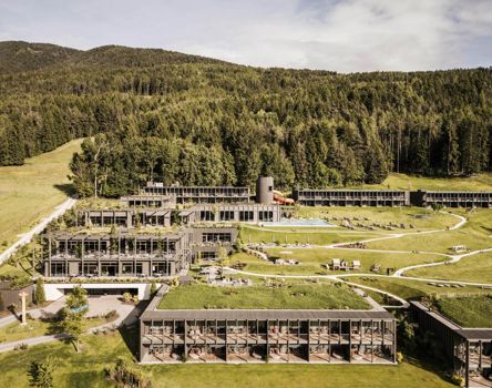 AKI Family Resort PLOSE