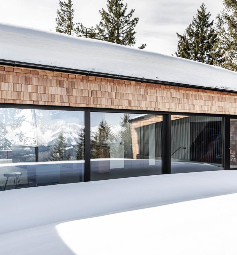 Projekt: Starthaus am Hahnenkamm Kitzbühel - Tip Top Fenster & Systeme - Hebe-Schiebetüren und Verglasungen aus Südtirol