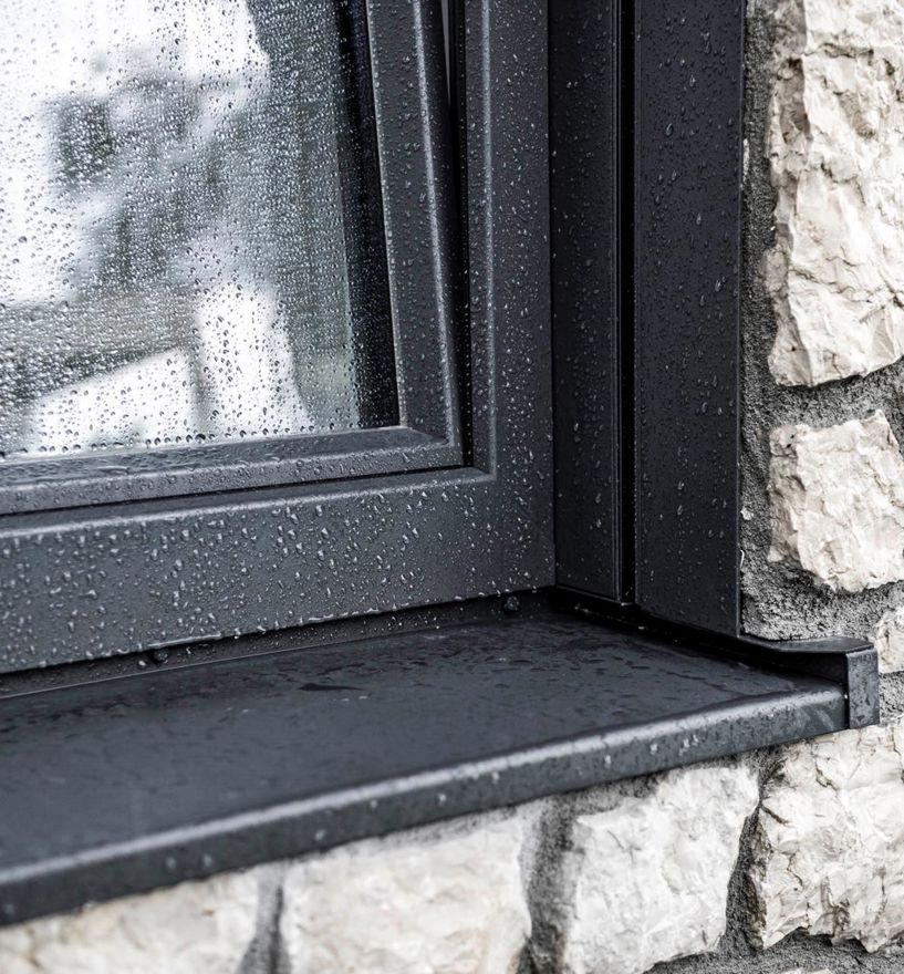 Zubehör für Fenster: Eine Fensterbank für den Außenbereich