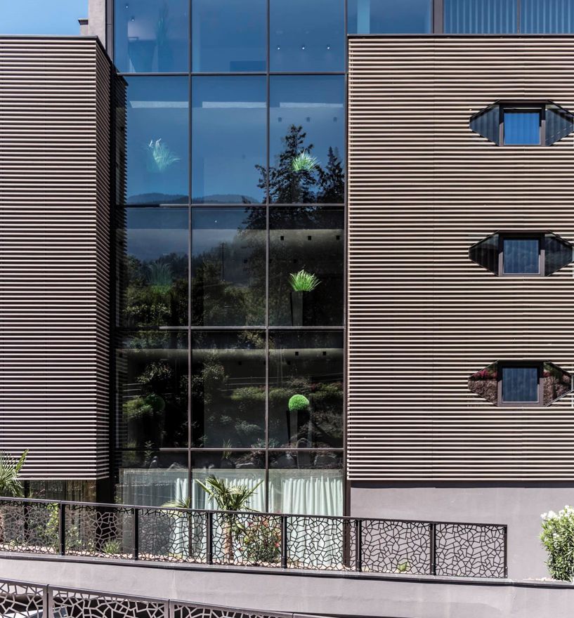 Projekt: Hotel Schwefelbad Schenna - Tip Top Fenster & Systeme - Fenster und Verglasungen aus Südtirol