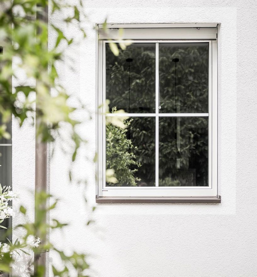 Projekt: Wohnhaus Lana - Tip Top Fenster & Systeme - Türen und Fenster mit Sprossen aus Südtirol