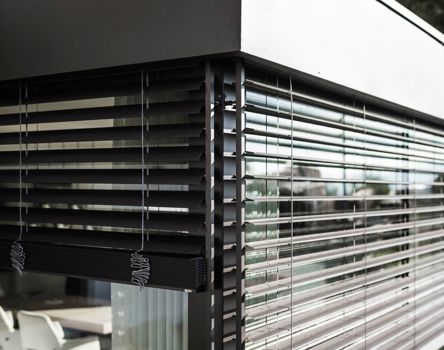 Projekt: Wohnhaus Meransen - Tip Top Fenster & Systeme - Fenster und Beschattung