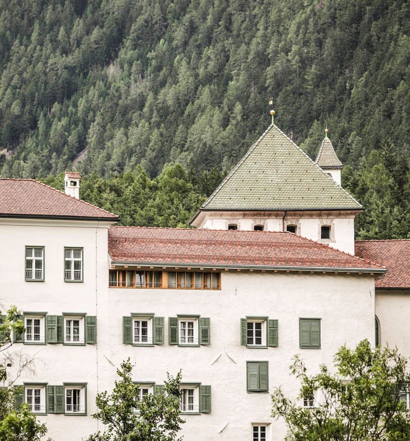 Projekt: Altbausanierung Freyenthurn - Tip Top Fenster & Systeme - Fenster mit Jalousien aus Südtirol