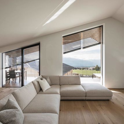 Projekt: Wohnhaus Meransen - Tip Top Fenster & Systeme - Fenster und Beschattung