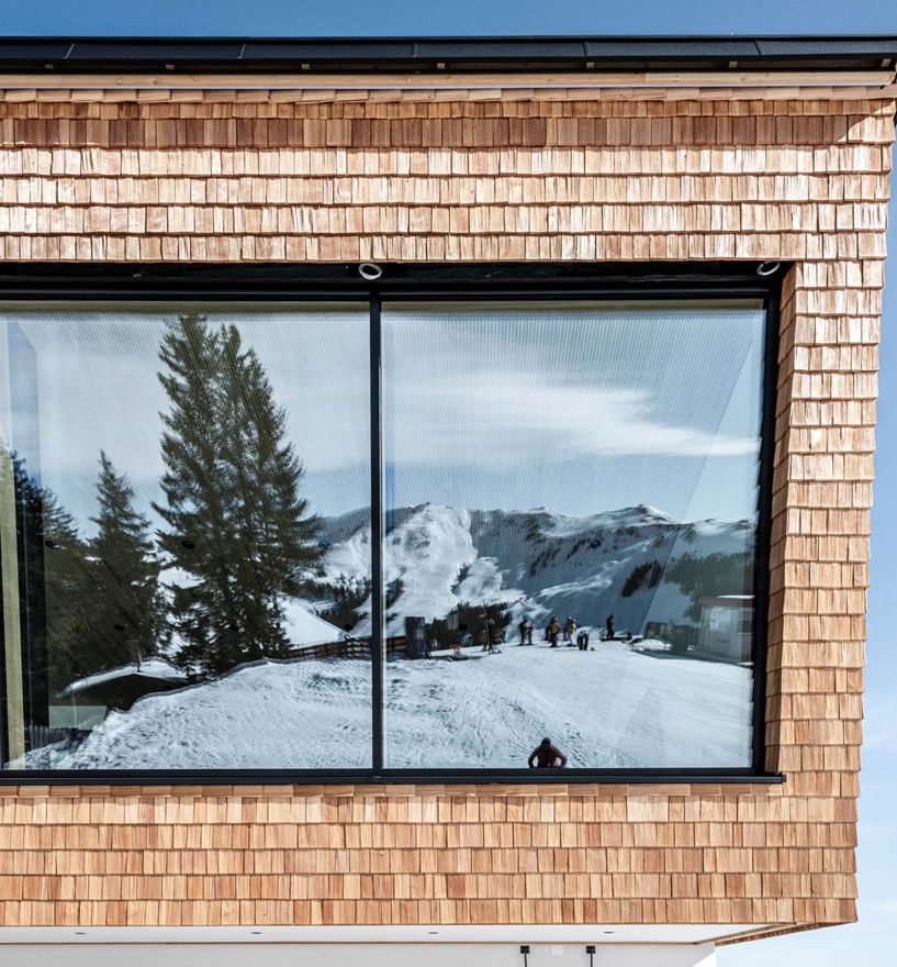 Projekt: Starthaus am Hahnenkamm Kitzbühel - Tip Top Fenster & Systeme - Hebe-Schiebetüren und Verglasungen aus Südtirol