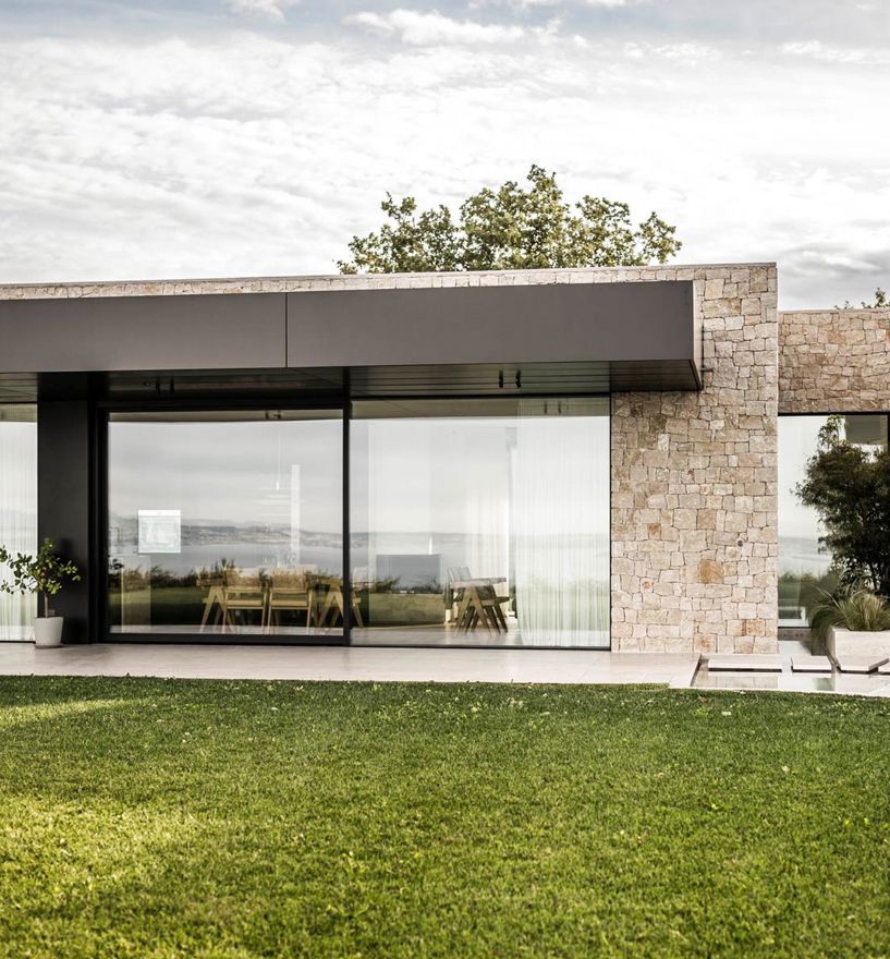Projekt: Villa am Gardasee - Tip Top Fenster & Systeme - Verglasungen und Fenster aus Südtirol