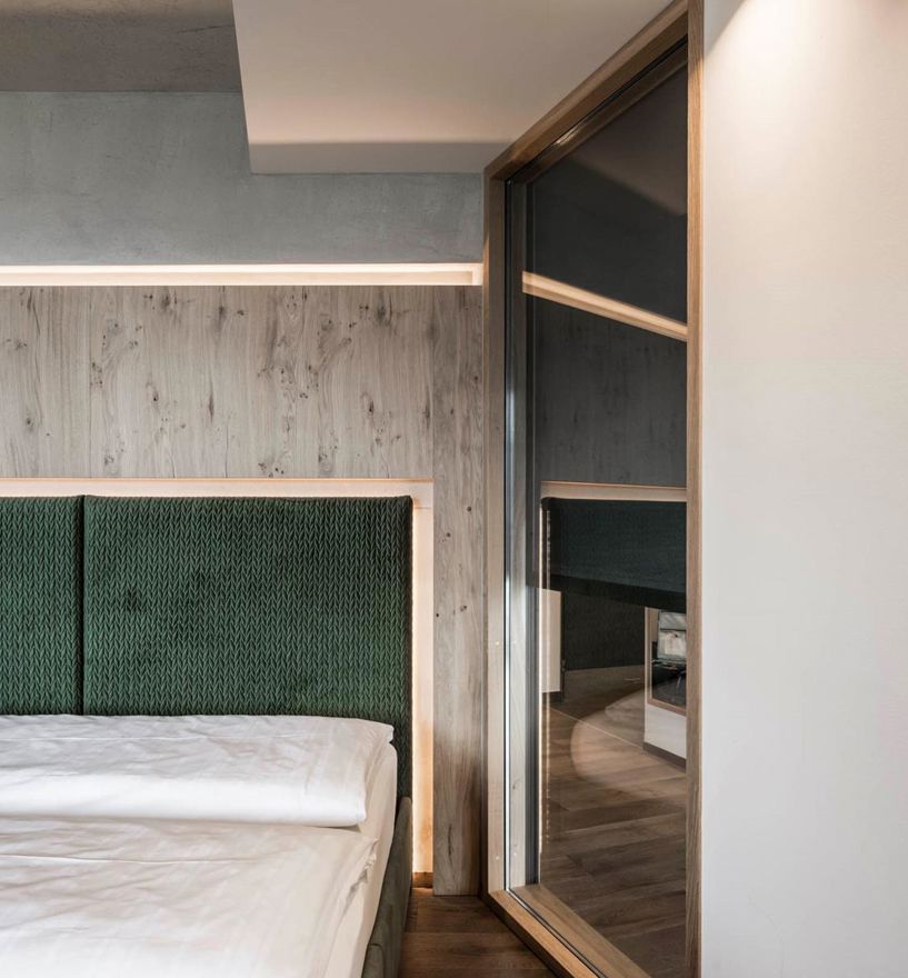 Projekt: Hotel Panorama Hofern - Tip Top Fenster & Systeme - Verglasungen und Fenster mit Zip-Verdunkelung aus Südtirol