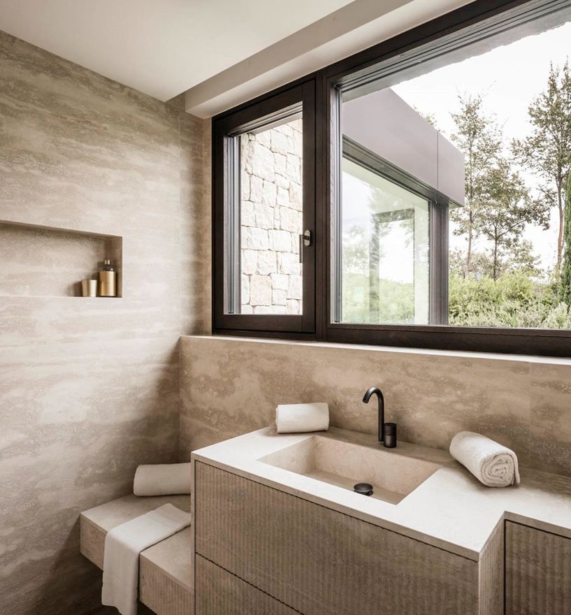 Projekt: Villa am Gardasee - Tip Top Fenster & Systeme - Verglasungen und Fenster aus Südtirol
