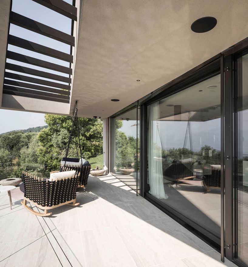 Privat_Villa_Torri_del_Benaco-c-hannes-niederkofler-web-58
