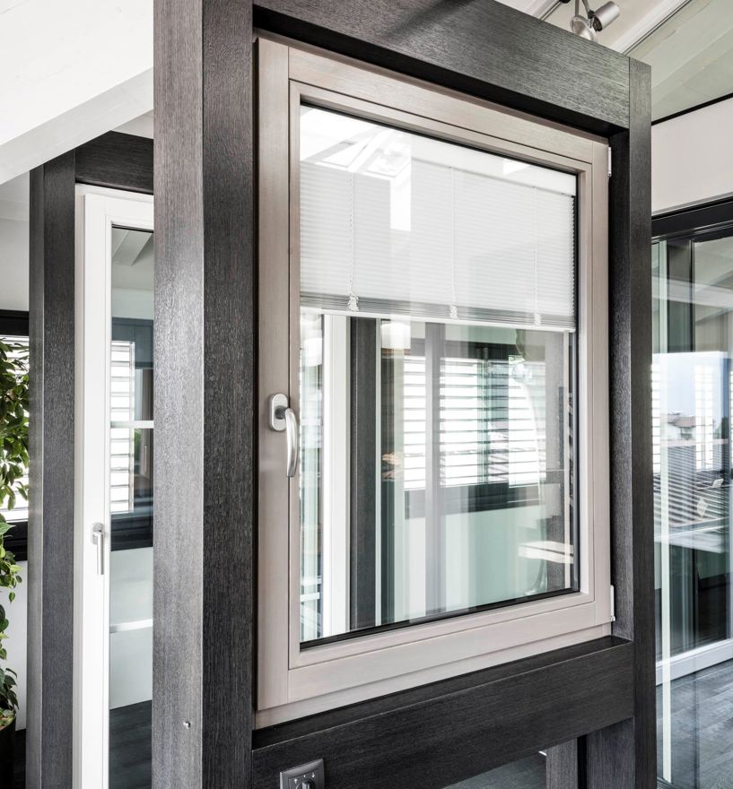 Una finestra nello showroom