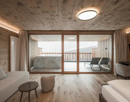Projekt: Hotel Tratterhof Meransen - Tip Top Fenster & Systeme - Fenster, Türen und Verglasungen