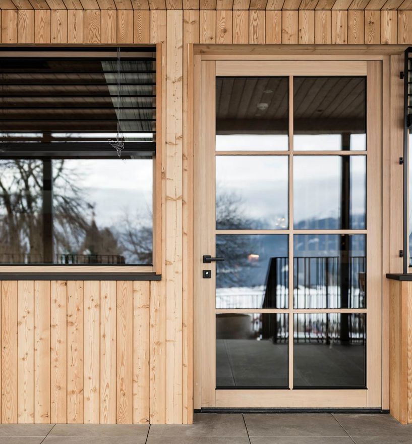 Projekt: Wieserhof Meransen - Tip Top Fenster & Systeme - Verglasungen, Fenster und Türen mit Sprossen und Raffstore