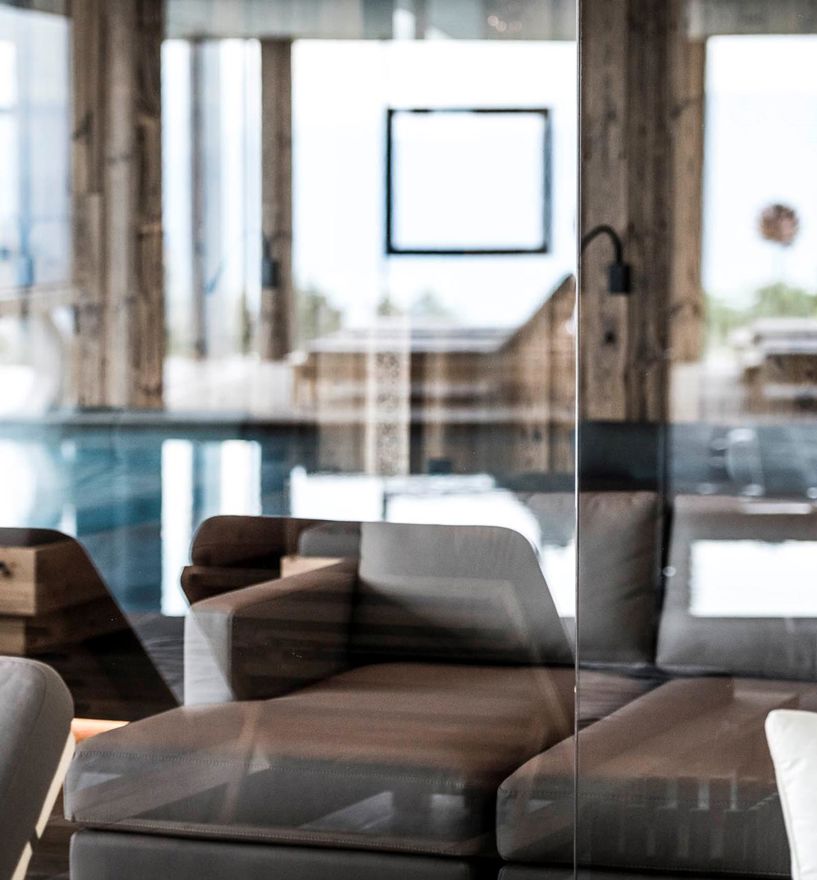 Projekt: GenießerHotel Sonnenberg Meransen - Tip Top Fenster & Systeme - Verglasungen und Fenster im Glas Wellness Spa