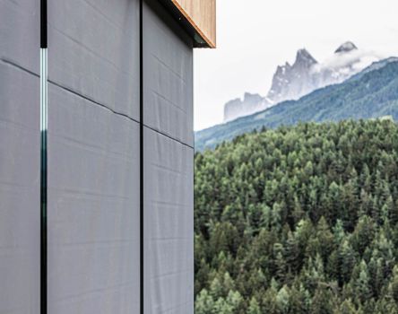 Projekt: Hotel Gnollhof Gufidaun - Tip Top Fenster & Systeme - Verglasungen und Beschattung ZIP, Fenster im Glas
