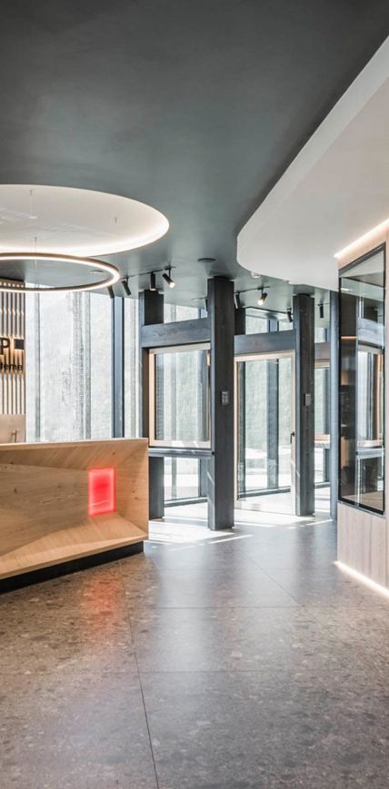 showroom-vahrn-interior-tower-c-hannes-niederkofler-web-8553