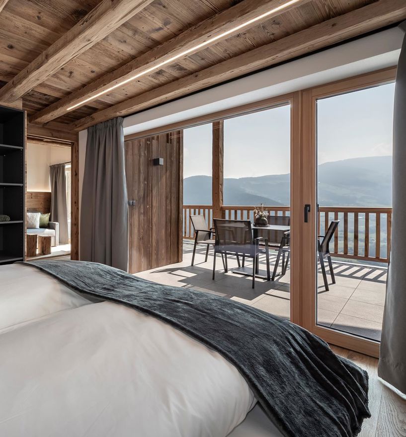 Projekt: Dilia Dolomites Spinges - Tip Top Fenster & Systeme - Verglasungen und Fenster