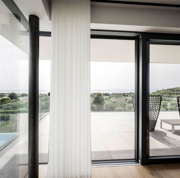 Projekt_Privat_Villa_Lazise-c-hannes-niederkofler-web-5783