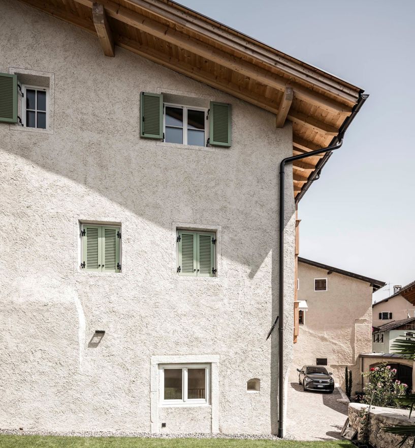 Projekt: Altbausanierung Tramin - Tip Top Fenster & Systeme - Türen und Fenster mit Jalousien aus Südtirol