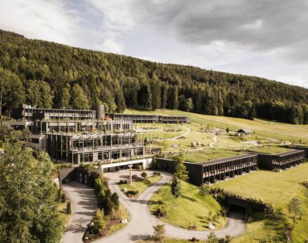 AKI Family Resort PLOSE