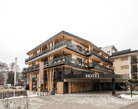 Projekt: Hotel Feldmessner Reischach - Tip Top Fenster & Systeme - Verglasungen, Fenster und Hebe-Schiebetüren