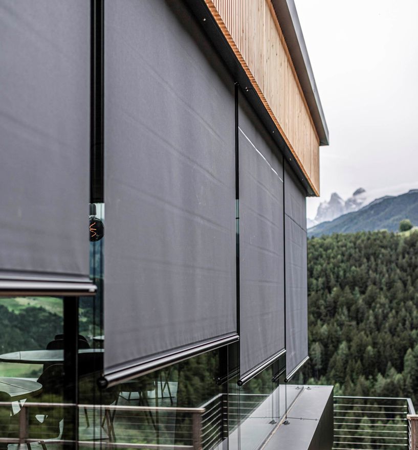 Projekt: Hotel Gnollhof Gufidaun - Tip Top Fenster & Systeme - Verglasungen und Beschattung ZIP, Fenster im Glas