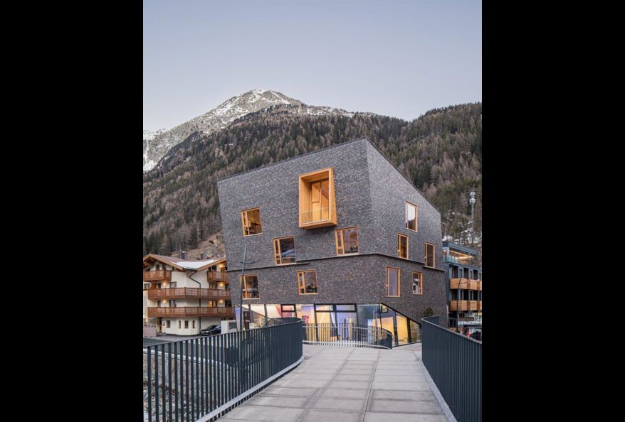 Projekt_burogebaude-otztal-tourismus-obermoser-partner-architekten-christian-flatscher-10