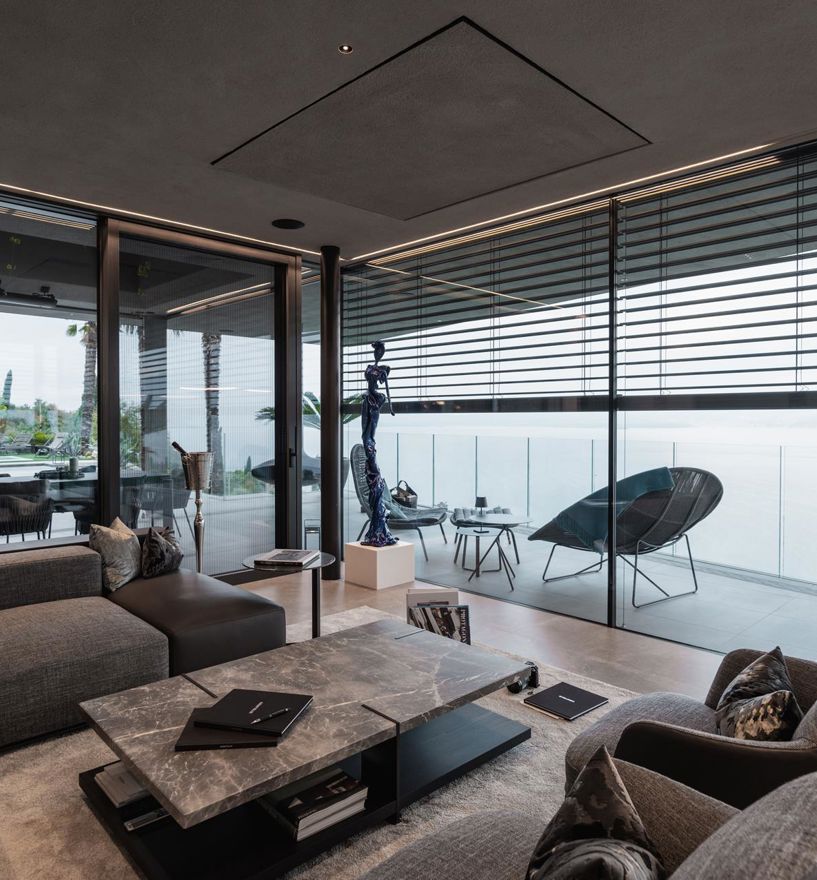 Projekt: Villa am Gardasee - Tip Top Fenster & Systeme - Fenster und Verglasungen aus Südtirol